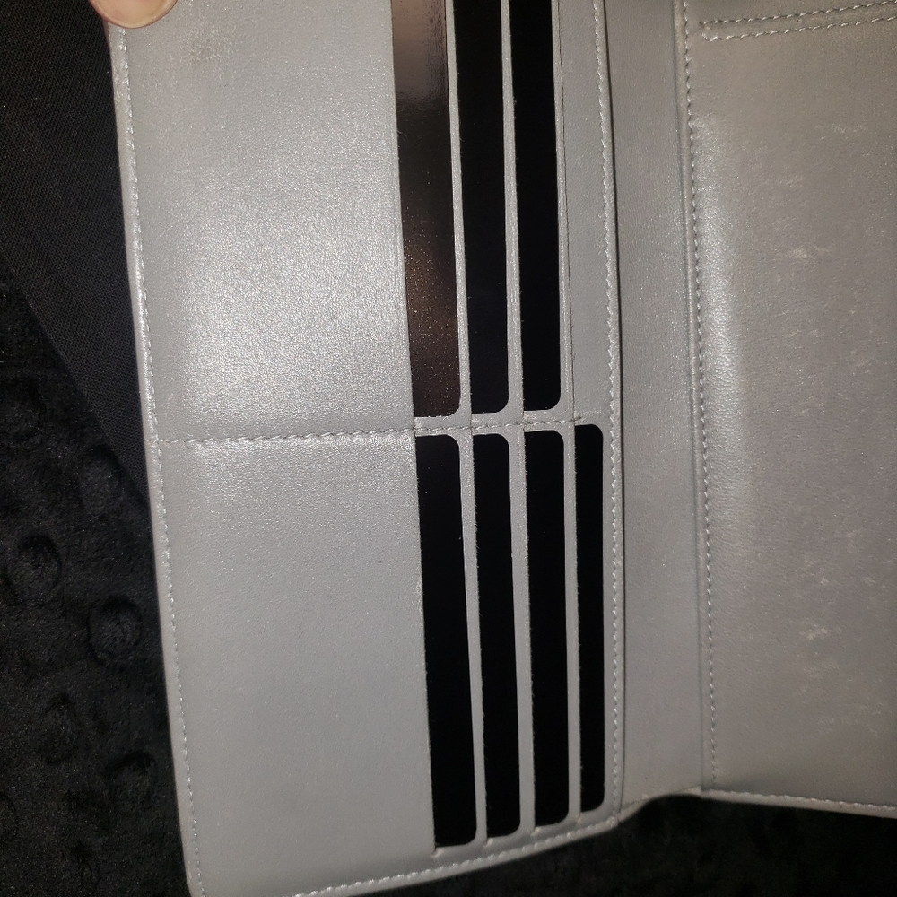 Chanel Wallet - Picture 14 of 16